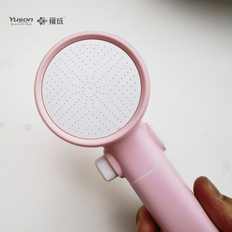 P1274 Enfants et pomme de douche